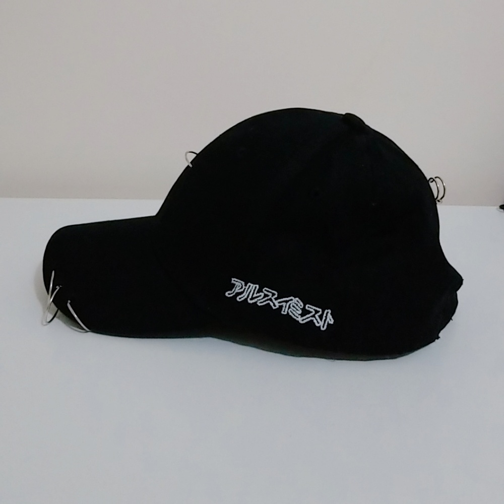 Hat - Picture 3 of 5